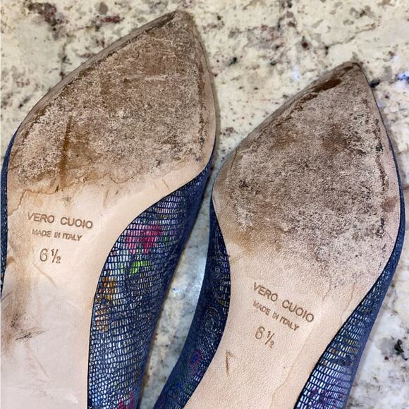 BUTTER Italy $350 1.5" Kitten Heel Gray Floral 6.5 EUC - Picture 14 of 14